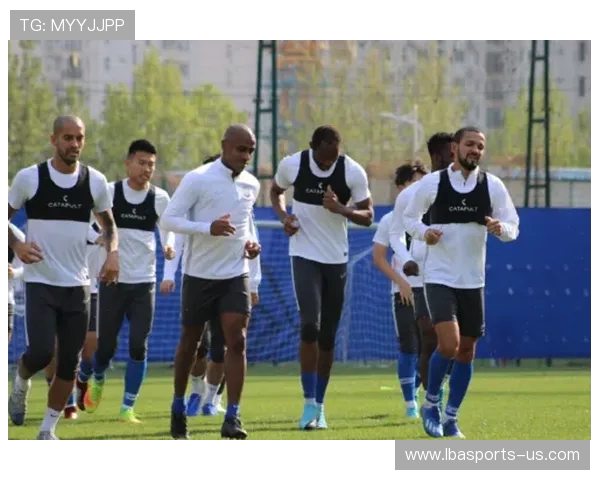 中超联赛核心数据深度解析与球队球员表现趋势全景观察 中超联赛核心数据深度解析与球队球员表现趋势全景观察