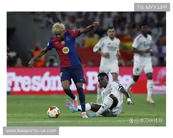 西甲球队最新动态：豪门争锋与新星崛起的赛季前瞻