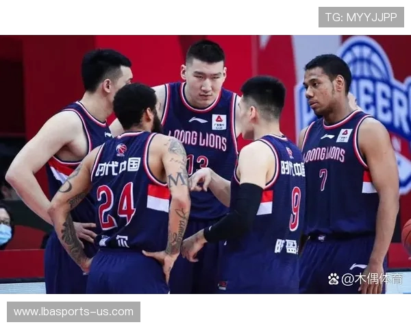 《CBA赛季全景解读：球队实力对比、球员表现与未来发展趋势》